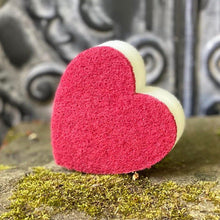 Load image into Gallery viewer, Frenchic Heart Sponge