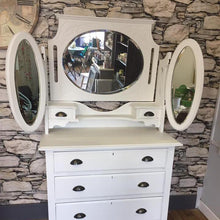 Load image into Gallery viewer, Wedding Cake